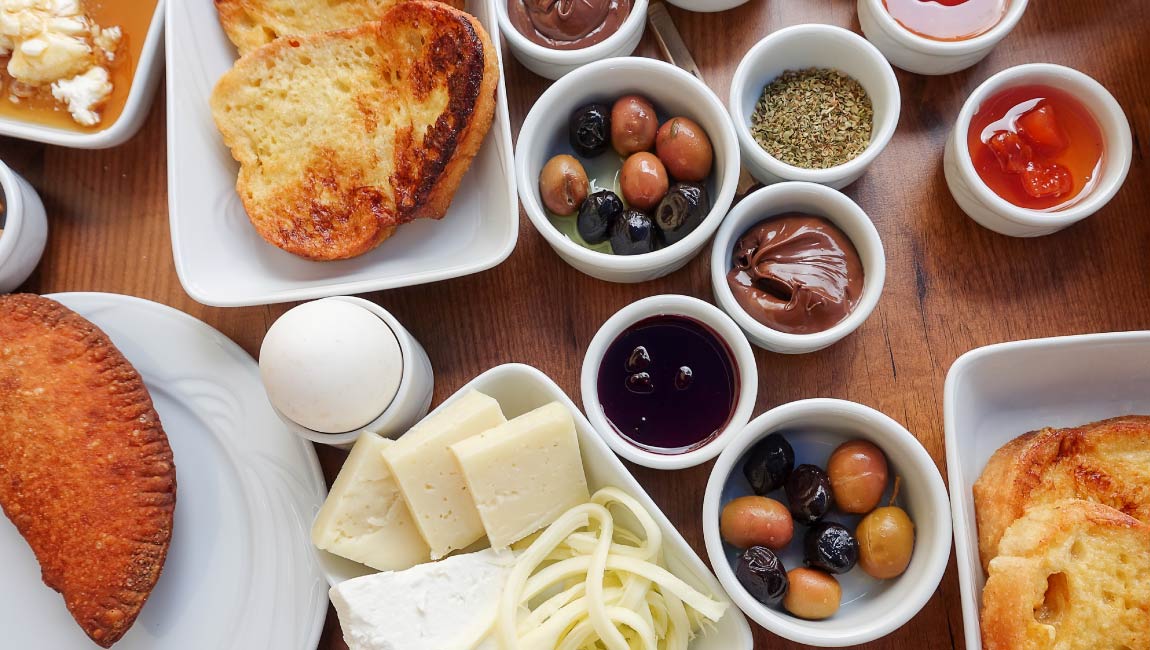 Απολαυστικό πρωινό σε brunch spot στην Θεσσαλονίκη. 